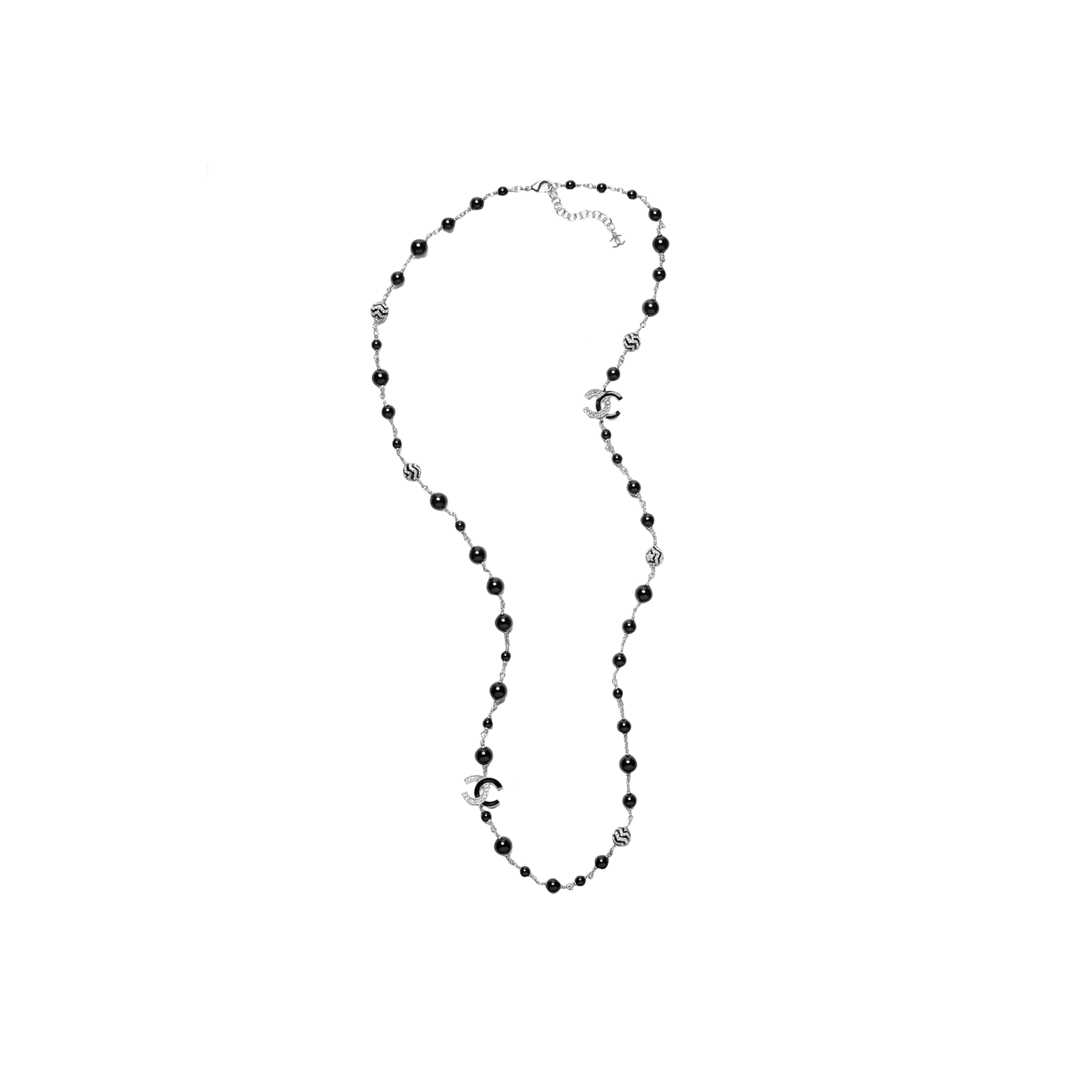 CHANEL BLACK AND WHITE CC LOGO FAUX PEARL LONG NECKLACE REF. J89703